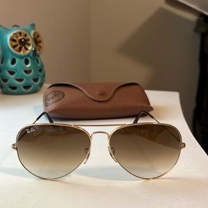 RayBan aviator sunglasses with case